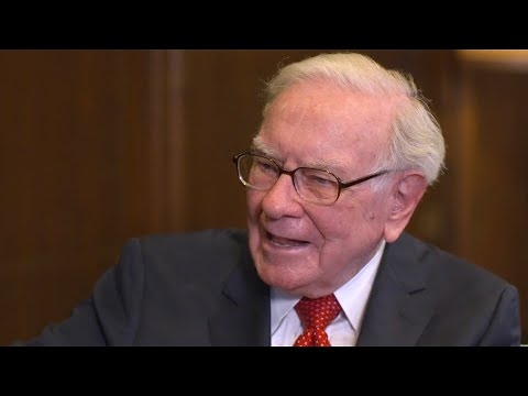 Warren Buffett gives investing tips